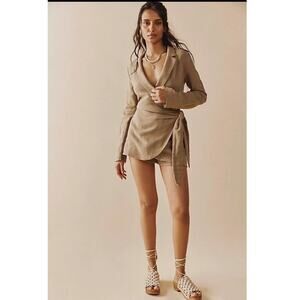NWOT Free People Sz Small LEAD ON BLAZER SKORT ROMPER IN SILVER MINK BEIGE